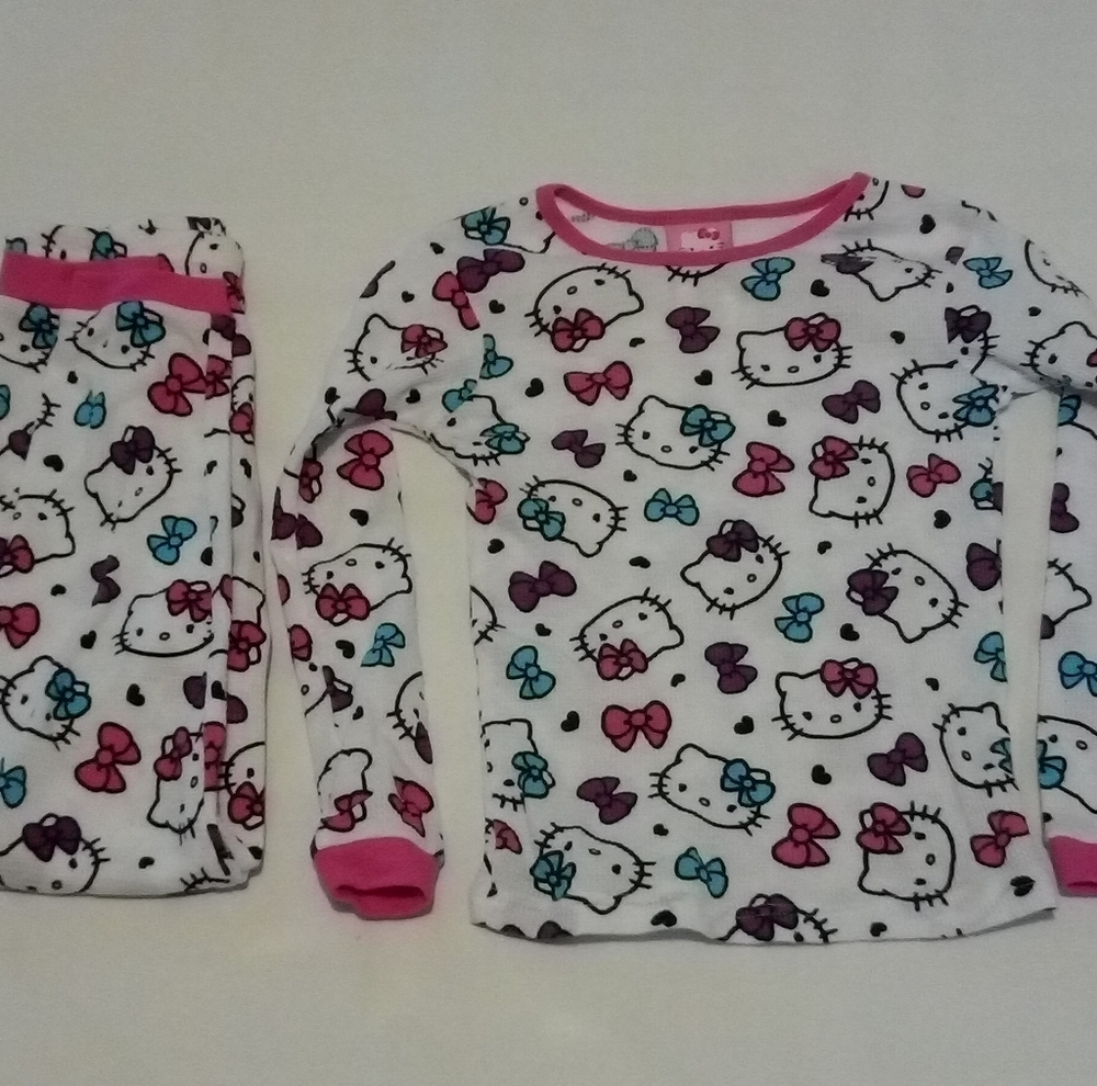 Girls Hello Kitty Thermals